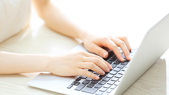 メールでお申し込み